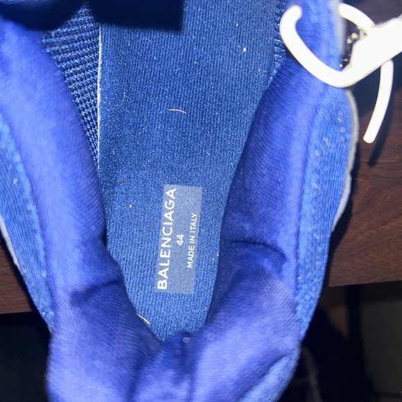 Balenciaga’s - Picture 3 of 7
